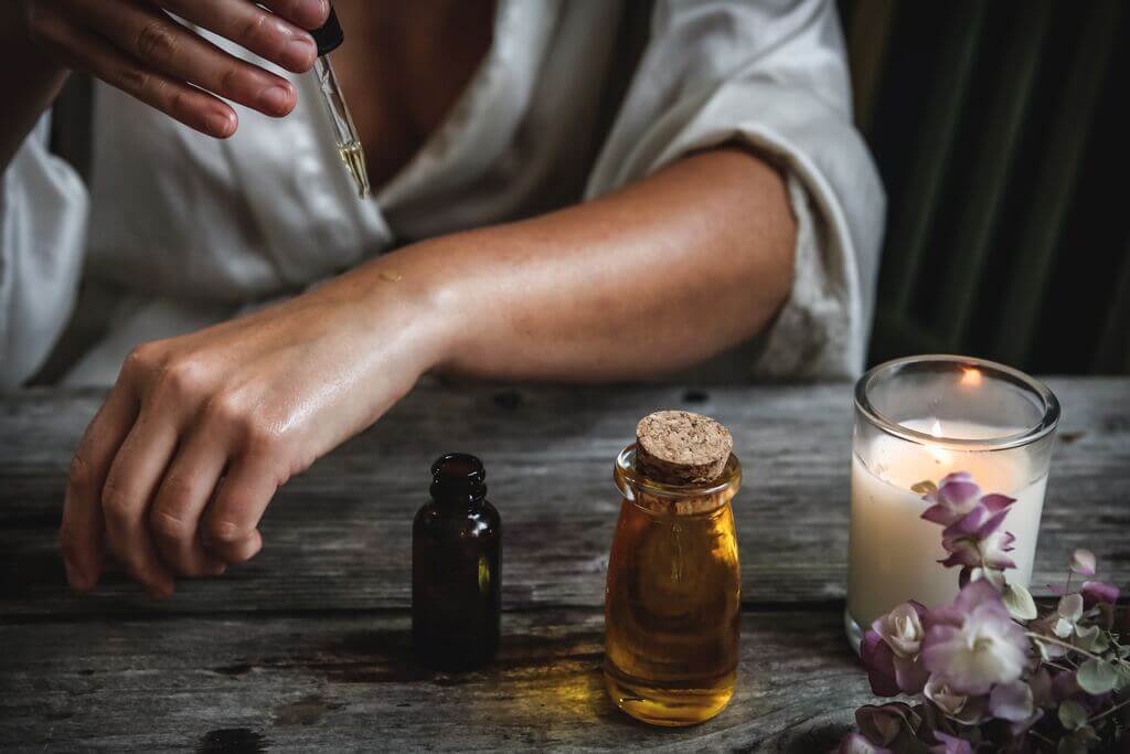 10 Best Essential Oils For Skin And Hair